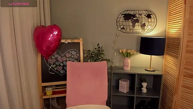 Snapshot of fiamoory chatting on February 11, 2025, 7:33 am fiamoory online show from February 11, 2025, 7:33 am