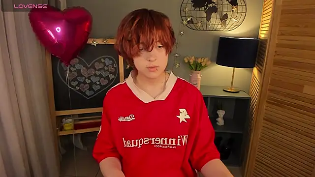 Snapshot of fiamoory chatting on February 12, 2025, 7:23 am fiamoory online show from February 12, 2025, 7:23 am