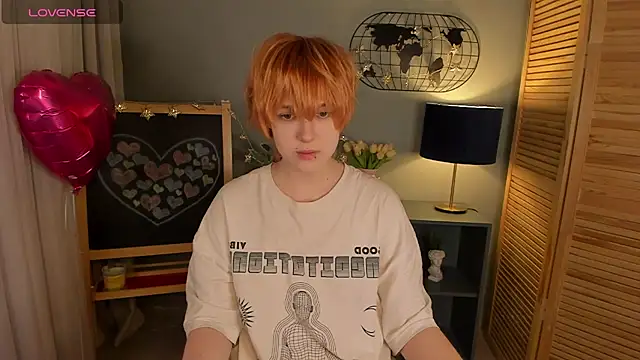 Snapshot of fiamoory chatting on February 23, 2025, 7:44 am fiamoory online show from February 23, 2025, 7:44 am