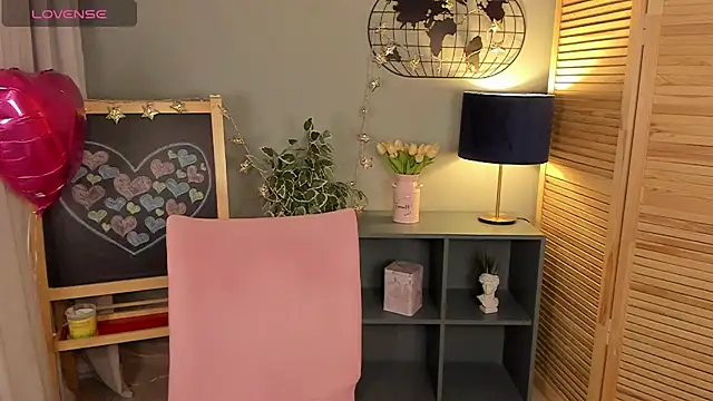 Snapshot of fiamoory chatting on March 1, 2025, 7:19 am fiamoory online show from March 1, 2025, 7:19 am