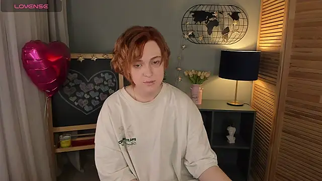 Snapshot of fiamoory chatting on March 2, 2025, 4:17 am fiamoory online show from March 2, 2025, 4:17 am