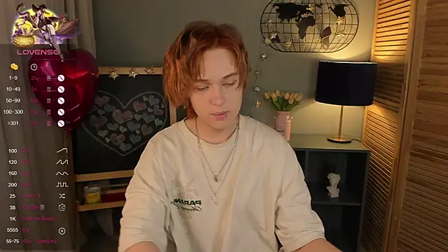 Snapshot of fiamoory chatting on March 3, 2025, 7:43 am fiamoory online show from March 3, 2025, 7:43 am