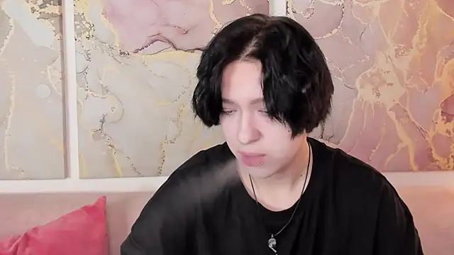 Snapshot of fiamoory chatting on October 1, 2025, 1:44 am fiamoory online show from October 1, 2025, 1:44 am