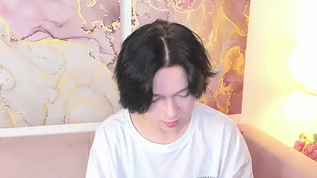 Snapshot of fiamoory chatting on October 9, 2025, 1:14 am fiamoory online show from October 9, 2025, 1:14 am