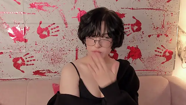 Snapshot of fiamoory chatting on October 19, 2025, 1:17 am fiamoory online show from October 19, 2025, 1:17 am