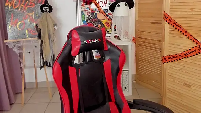 Snapshot of fiamoory chatting on October 29, 2025, 12:57 am fiamoory online show from October 29, 2025, 12:57 am