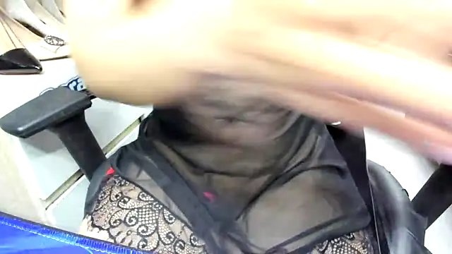 Hotqueensex online show from January 13, 2026, 6:18 am