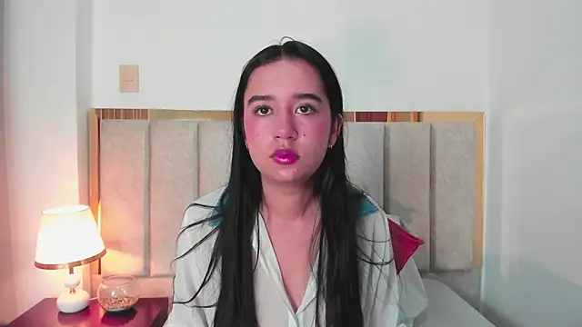 LaraGoldd online show from September 30, 2025, 10:59 pm