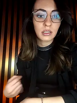 saidaskye online show from February 23, 2025, 6:01 pm