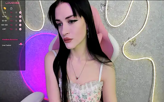 Molly Crystall online show from April 20, 2026, 4:48 am