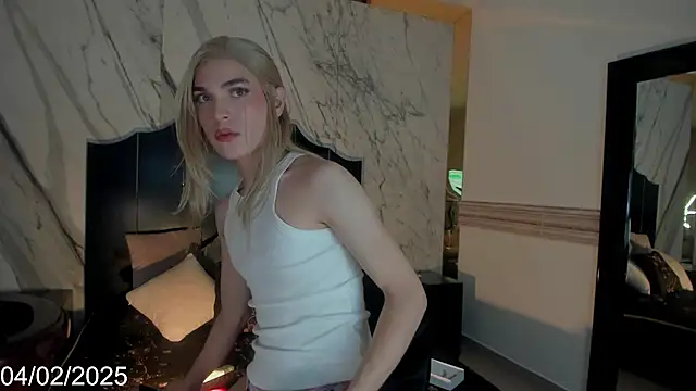 Avril Naughty online show from February 4, 2025, 9:52 pm