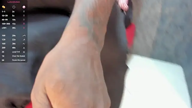 Snapshot of TOWERS21_ chatting on March 12, 2025, 8:20 pm TOWERS21 online show from March 12, 2025, 8:20 pm