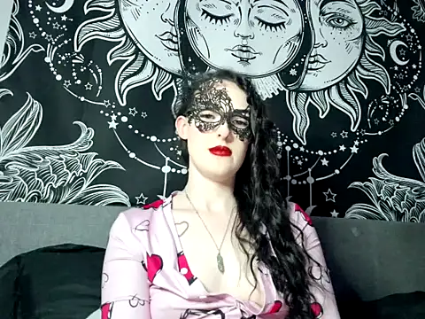 Snapshot of LexiSnowUK chatting on February 7, 2025, 8:10 pm LexiSnowUK online show from February 7, 2025, 8:10 pm