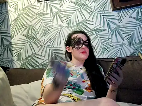 Snapshot of LexiSnowUK chatting on March 6, 2025, 1:16 am LexiSnowUK online show from March 6, 2025, 1:16 am