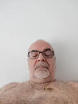 Satiro Sevilla online show from April 19, 2026, 2:16 pm