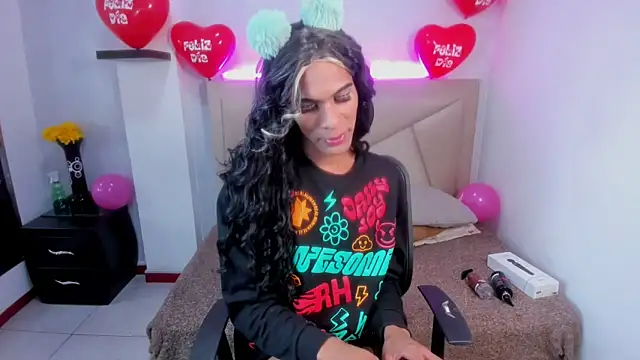 Strella ferrera online show from February 15, 2025, 2:00 pm