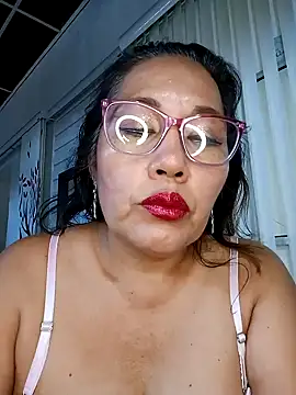 anniecoopeer online show from January 8, 2025, 8:29 pm
