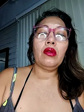 anniecoopeer online show from January 9, 2025, 11:58 am