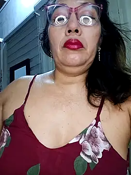 anniecoopeer online show from February 2, 2025, 1:34 am