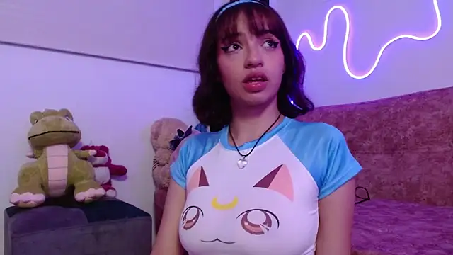 evie cloud online show from March 19, 2025, 4:36 am