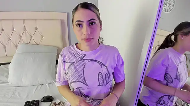 samanthasweeth online show from January 17, 2025, 1:46 pm