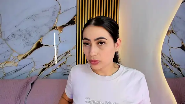 samanthasweeth online show from September 18, 2025, 8:33 pm
