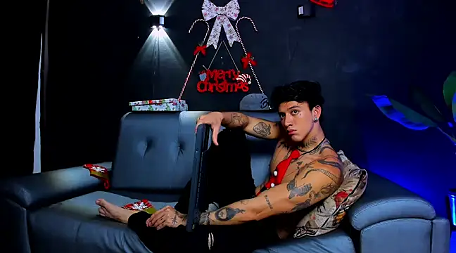 JUSTIN FULLER1 online show from December 13, 2024, 5:00 pm