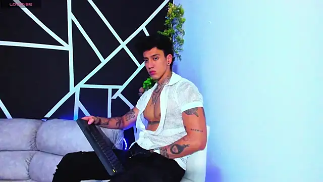 JUSTIN FULLER1 online show from February 6, 2025, 12:33 am