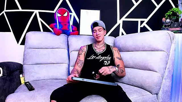 JUSTIN FULLER1 online show from March 10, 2025, 1:45 am