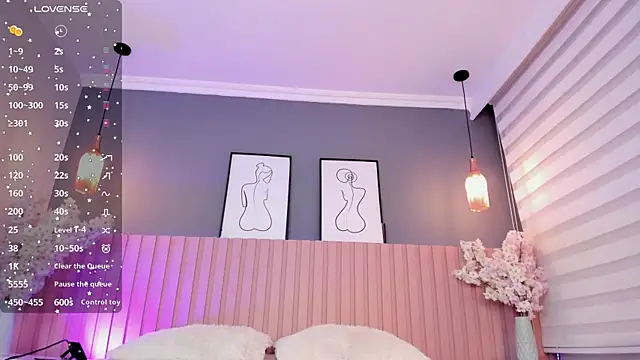 babee sophie online show from October 15, 2025, 3:17 am