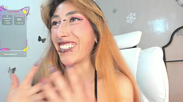 Asterothxznikki online show from March 5, 2026, 1:45 am