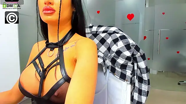 Queenrafaella online show from March 4, 2026, 3:34 am