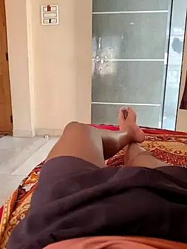 Snapshot of MrNick74 chatting on April 7, 2026, 10:37 am MrNick74 online show from April 7, 2026, 10:37 am