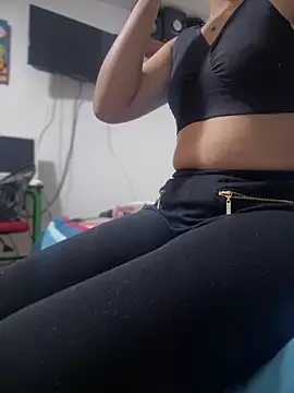 im lorein online show from March 1, 2025, 10:13 am