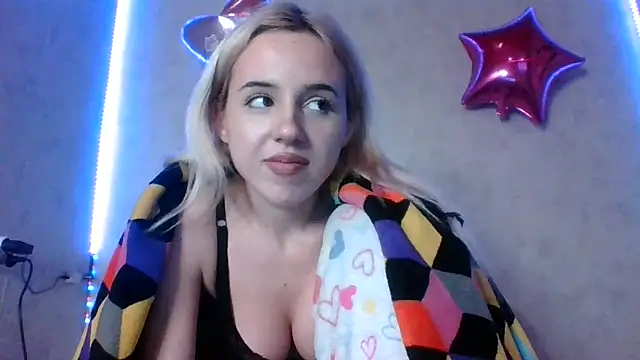 Puregirlaa online show from March 1, 2025, 12:34 pm