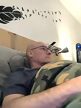 bogland33 online show from October 11, 2025, 10:41 pm