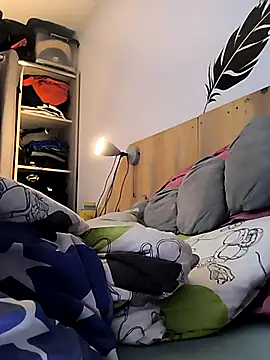 bogland33 online show from October 26, 2025, 6:47 pm