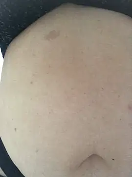 ahross online show from April 11, 2026, 10:25 pm