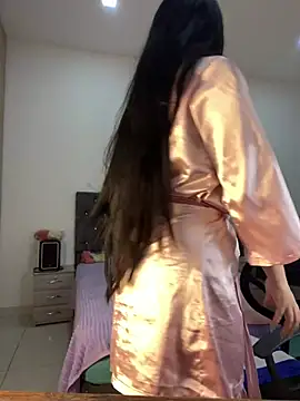 AuroraFiore online show from March 26, 2026, 3:01 am