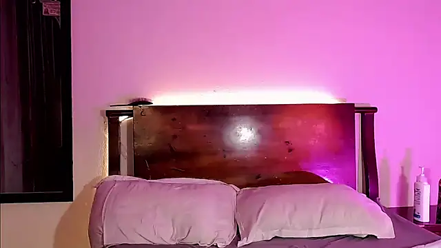 MimiRodriguez online show from December 12, 2024, 8:57 am