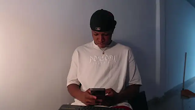 Alid 17 online show from March 12, 2025, 8:52 pm