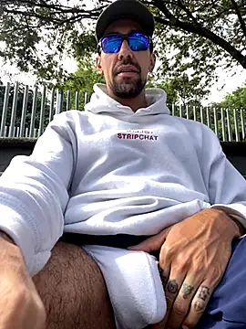 dantedesirexx online show from November 16, 2025, 2:22 pm