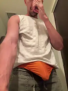 dantedesirexx online show from April 7, 2026, 10:42 pm