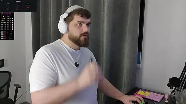 Snapshot of KingMarti chatting on December 15, 2025, 12:09 pm KingMarti online show from December 15, 2025, 12:09 pm