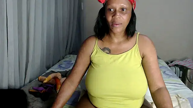 MistressShirleyx online show from January 16, 2026, 11:09 pm