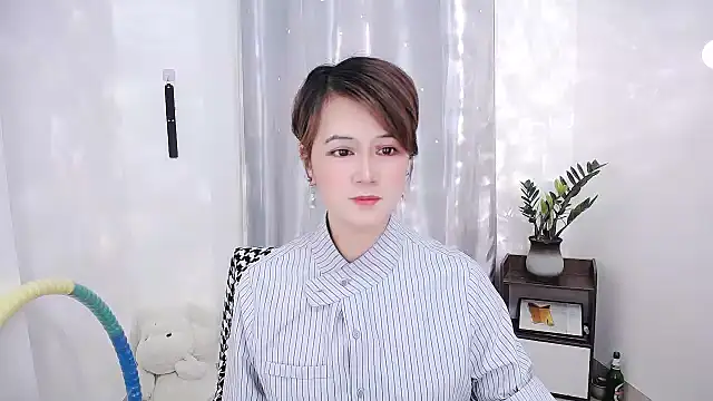 Fan ting online show from February 13, 2025, 8:17 am