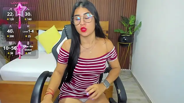 Snapshot of evelin_leroy chatting on January 31, 2025, 12:07 pm evelin leroy online show from January 31, 2025, 12:07 pm