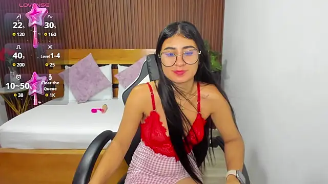 Snapshot of evelin_leroy chatting on March 11, 2025, 12:06 pm evelin leroy online show from March 11, 2025, 12:06 pm