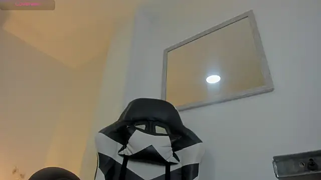 Snapshot of evelin_leroy chatting on November 28, 2025, 12:08 pm evelin leroy online show from November 28, 2025, 12:08 pm