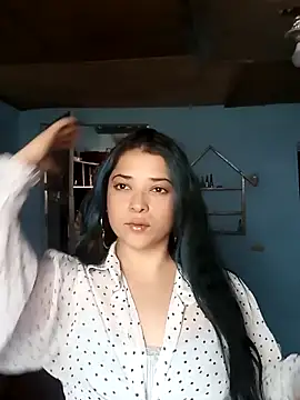 Elvishcassie  online show from October 31, 2025, 7:59 pm